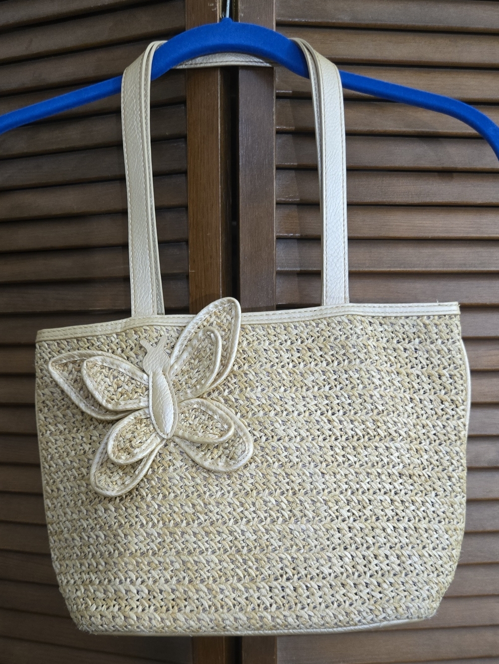 Source Unknown Beige Woven Butterfly Tote Bag Excellent Condition